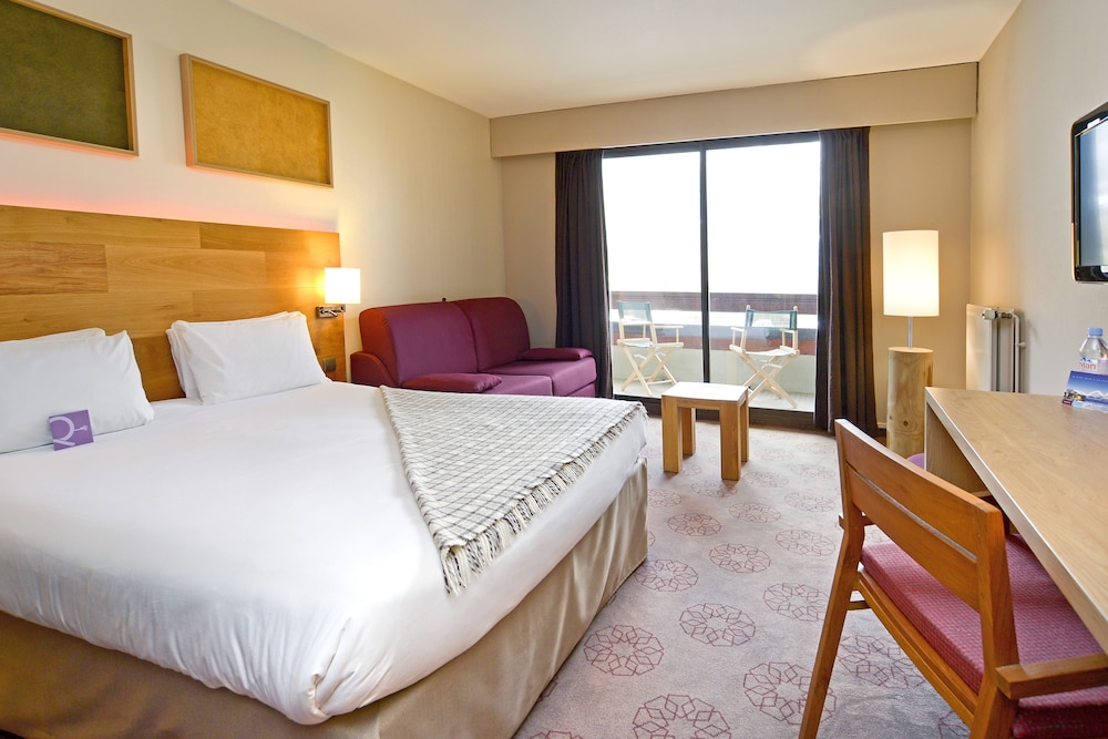 Standard Room, 1 Double Bed with Sofa bed, Balcony - Photo 3