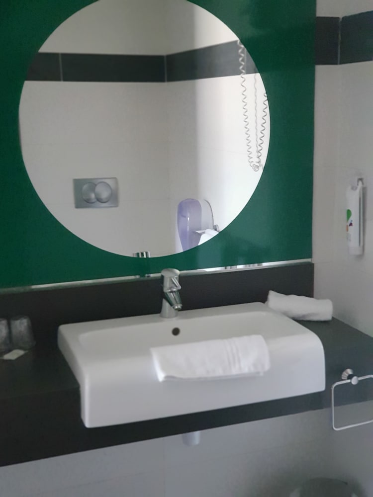 Standard Double Room, 1 Double Bed - Photo 14