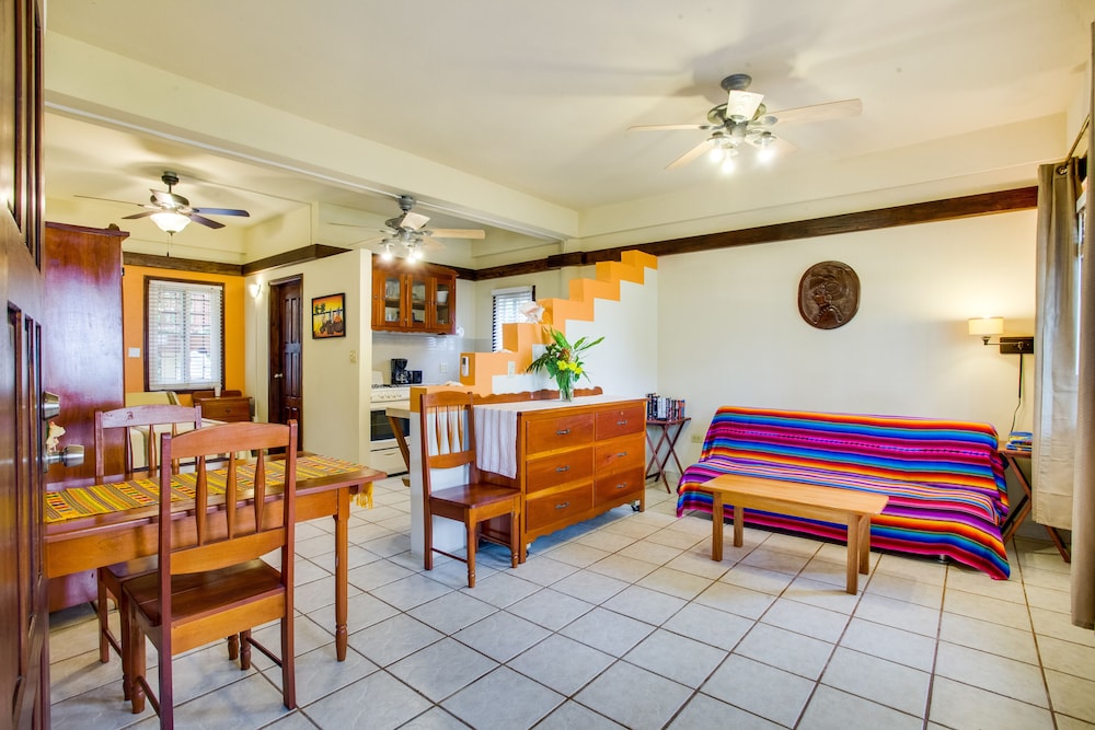 Studio Suite, Patio
