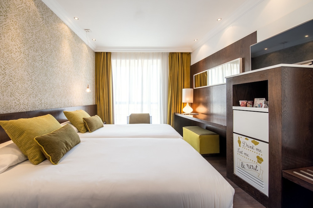Deluxe Single Room