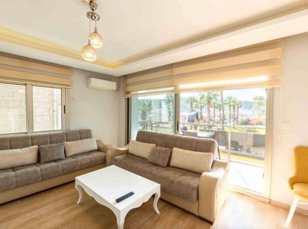 Family Apartment, Marina View