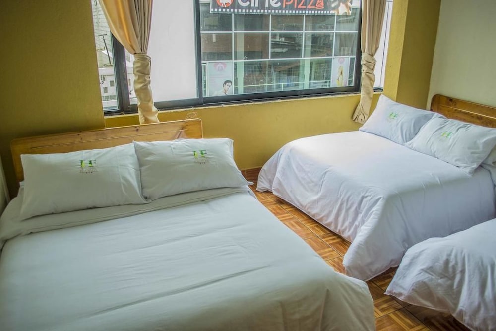 Family Room, Multiple Beds, Non Smoking (6 People) photo 3