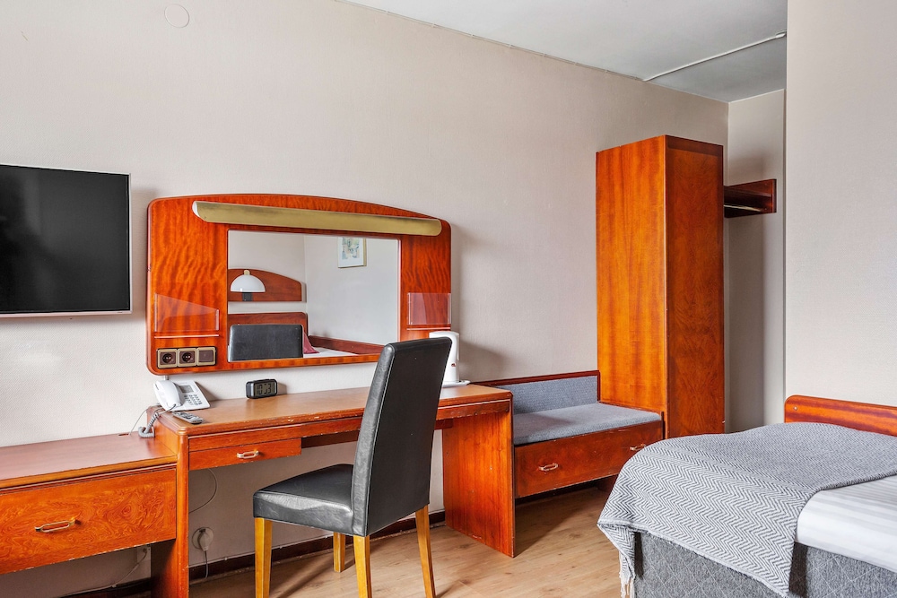 Standard Room, 1 Twin Bed, Non Smoking - Photo 4