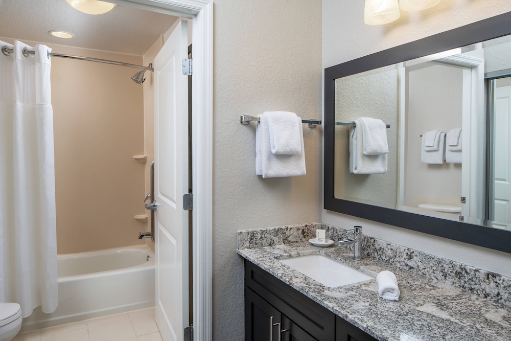 Suite, 1 Bedroom - Photo 5