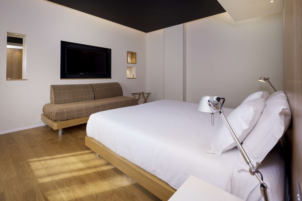 Superior Room, 1 Queen Bed - Photo 33