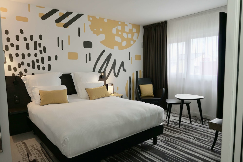 Superior Room, Multiple Beds - Photo 3
