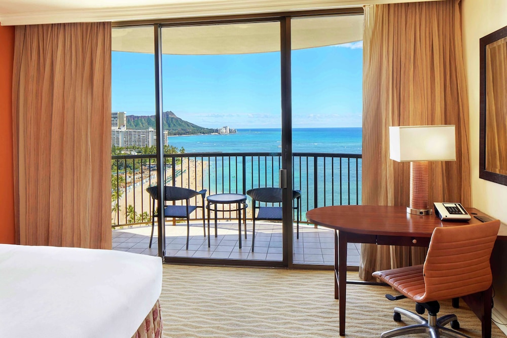 Deluxe Room, 2 Double Beds, Oceanfront (Kalia Tower)