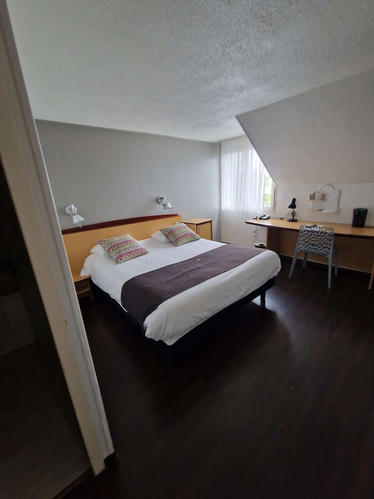 Standard Room, 1 Double Bed - Photo 9