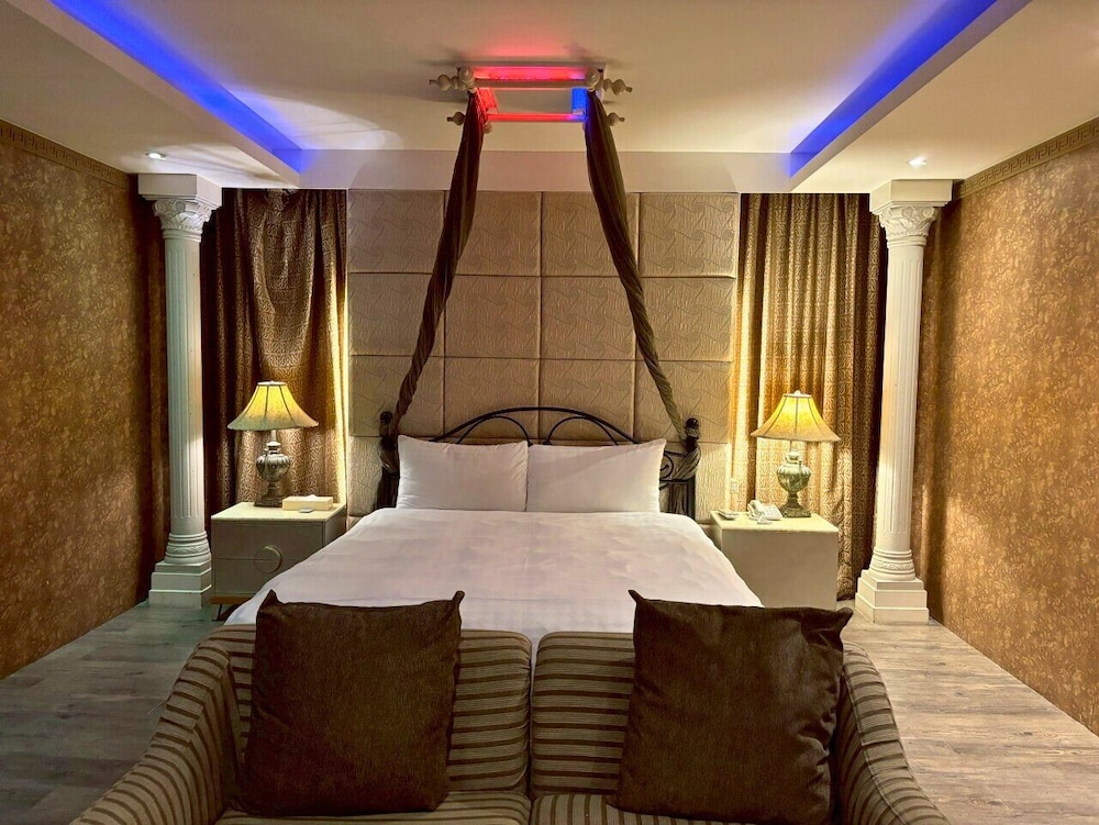Comfort Double Room, City View