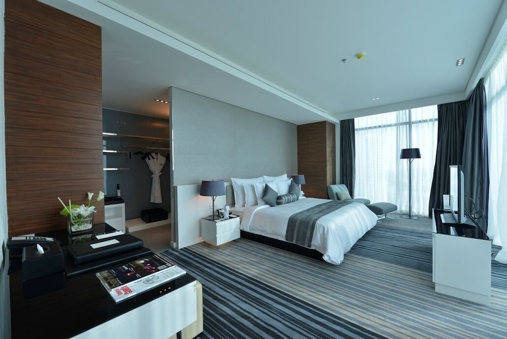 Suite (Ambassador) photo 2