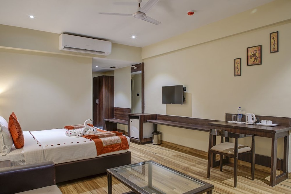 Deluxe Double Room, 1 Double Bed, Non Smoking - Photo 10