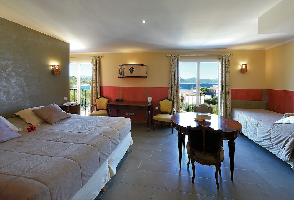 Studio Suite 33m2 with sea view photo 1