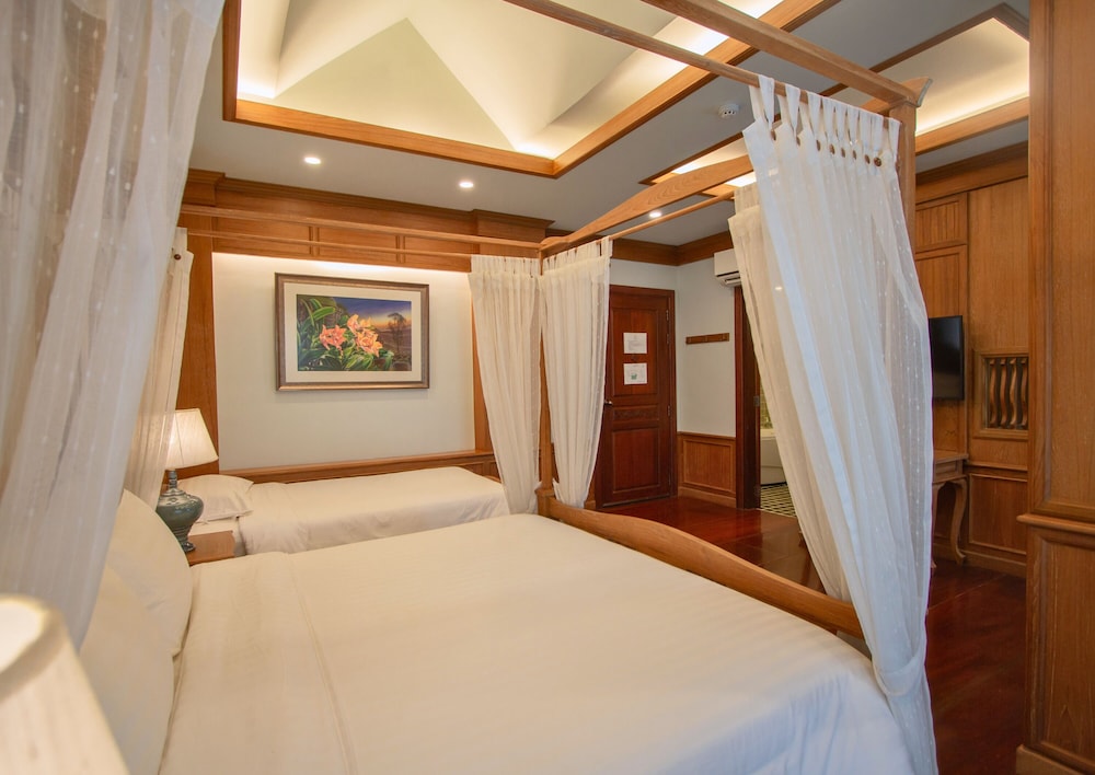 Deluxe Triple Room - Photo 6