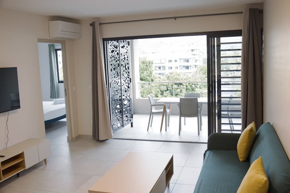 Apartment photo 1