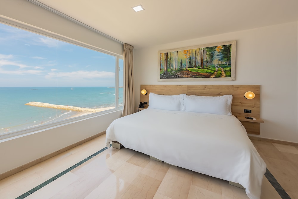 Superior Double Room, Sea View - Photo 3