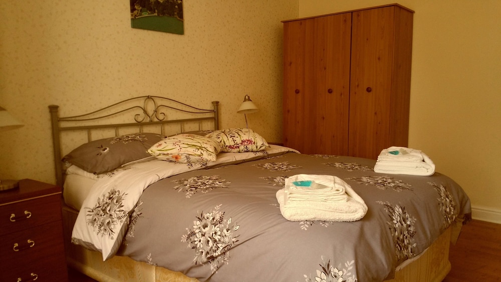 Standard Apartment, 2 Bedrooms, Marina View (Flat 1) photo 3