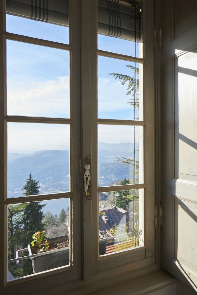 Standard Double Room, Balcony, Lake View