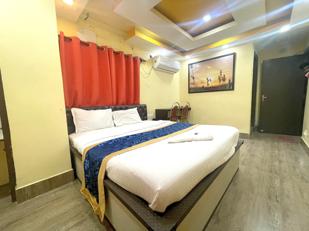 Deluxe Double Room, City View