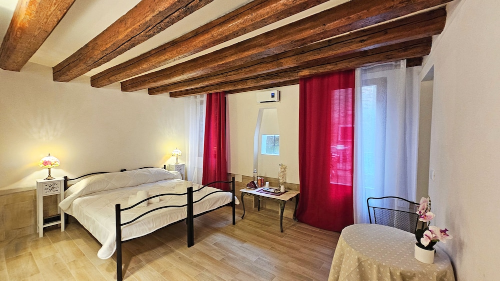 Family Apartment, Ground Floor photo 2