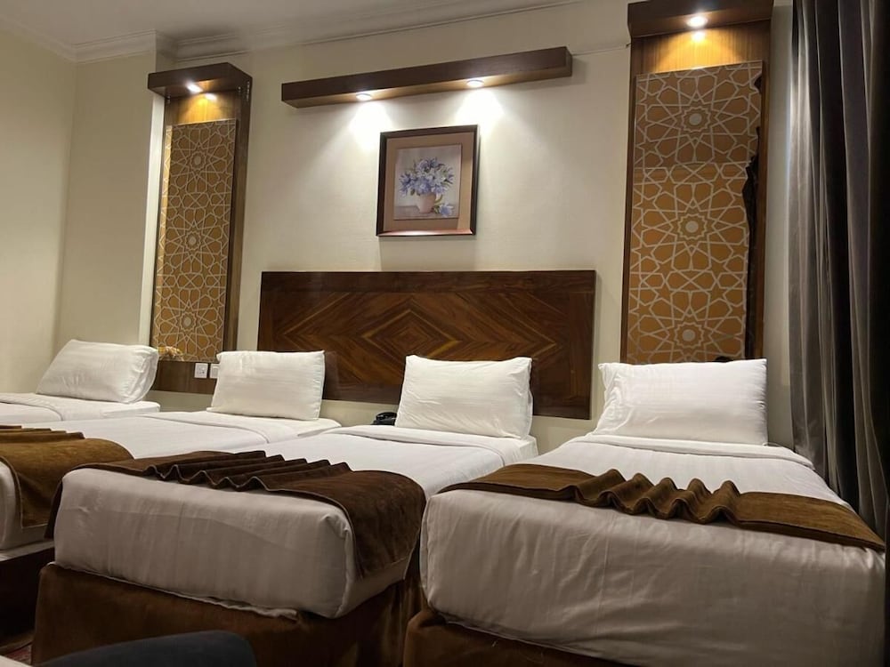 Standard Quadruple Room - Photo 3