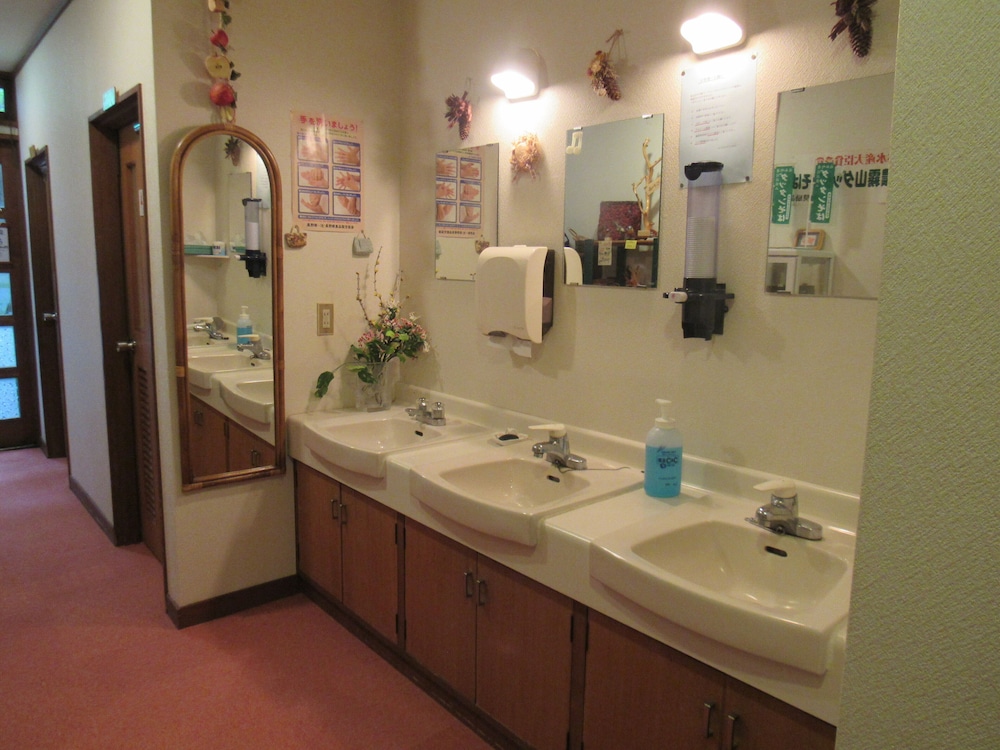 Twin Room, Non Smoking photo 3