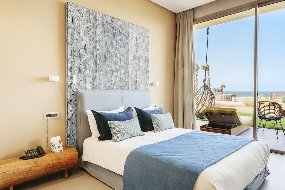 Deluxe Double Room, Lagoon View - Photo 2
