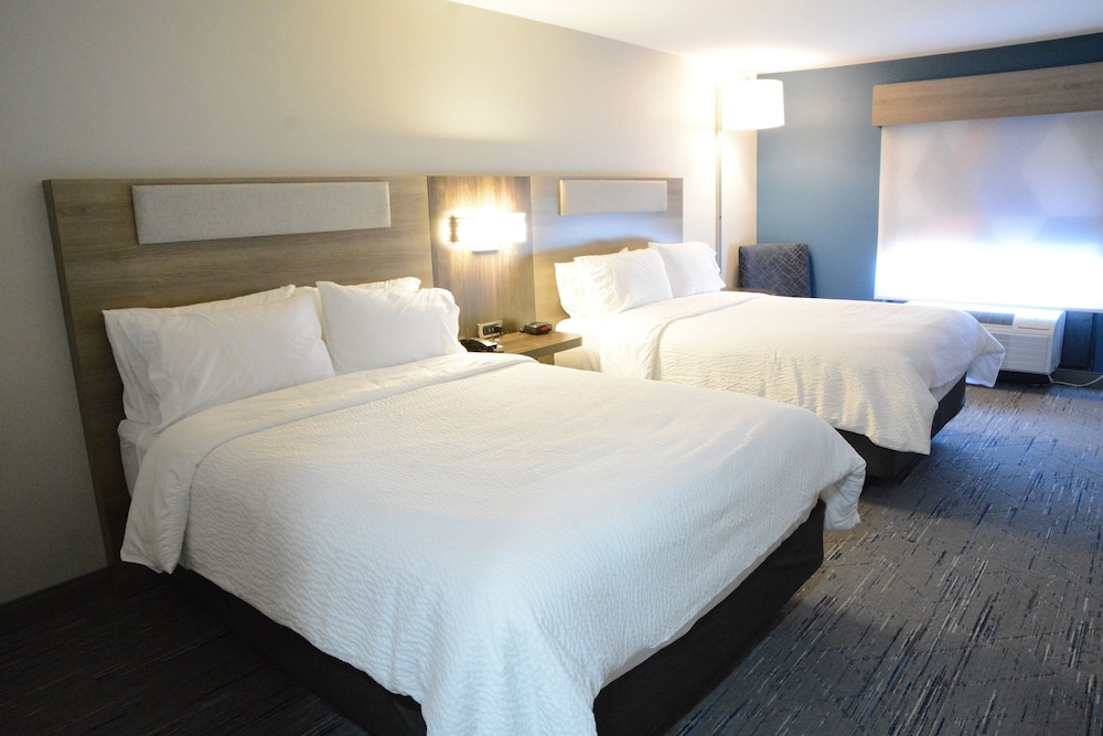 Standard Room, 2 Queen Beds, Accessible (Communications) - Photo 1