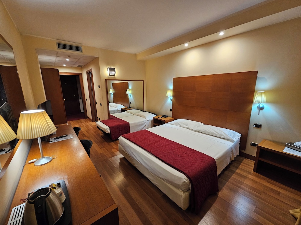 Business Triple Room