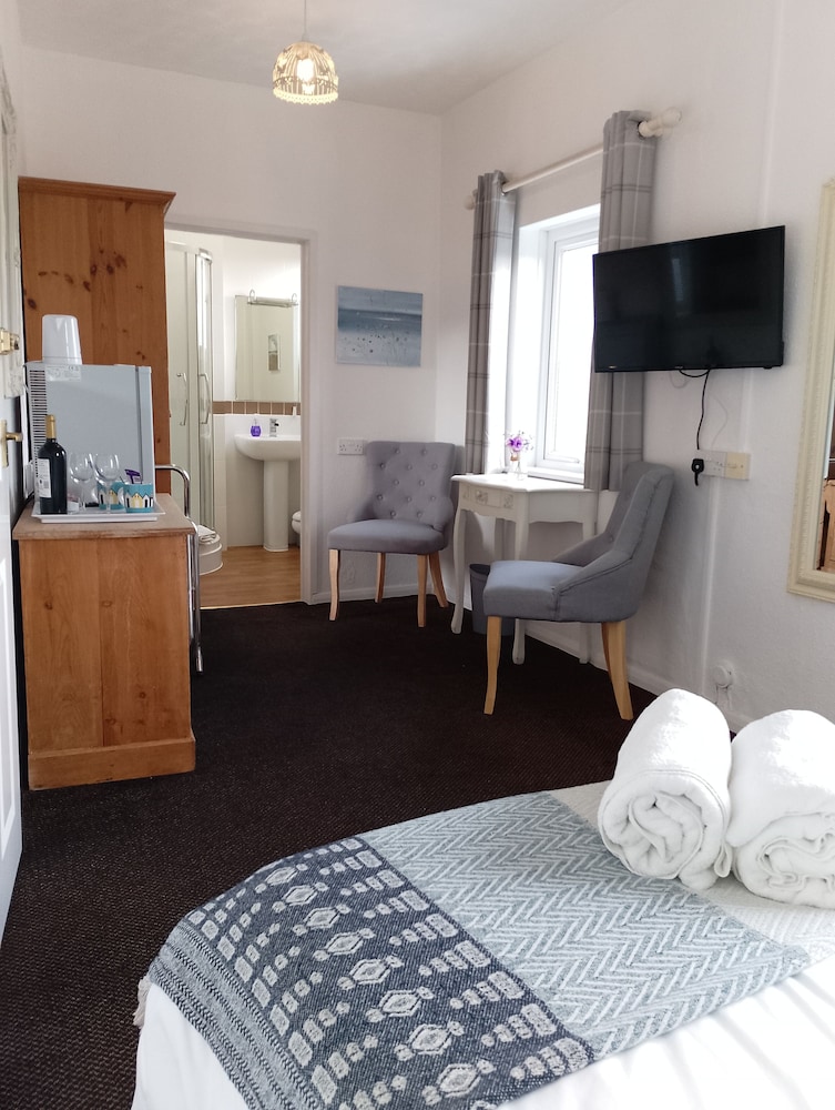 Superior Room (First Floor Room 8) photo 3