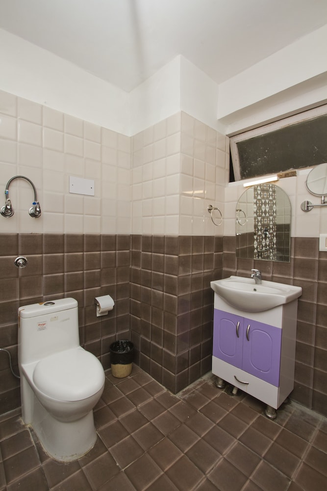 Deluxe Room - Photo 2