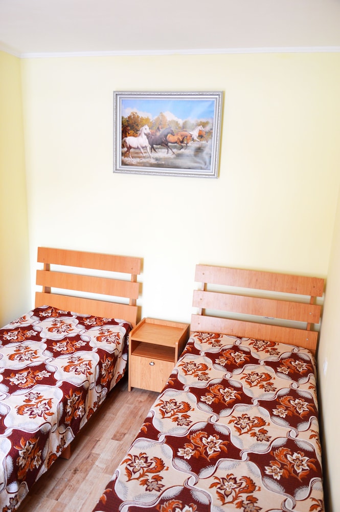 Economy Twin Room, 2 Twin Beds