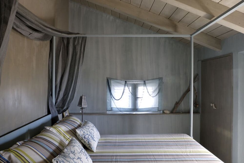 Luxury House photo 1