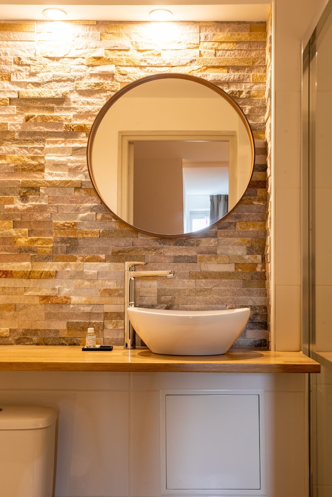 Standard Triple Room - Photo 3