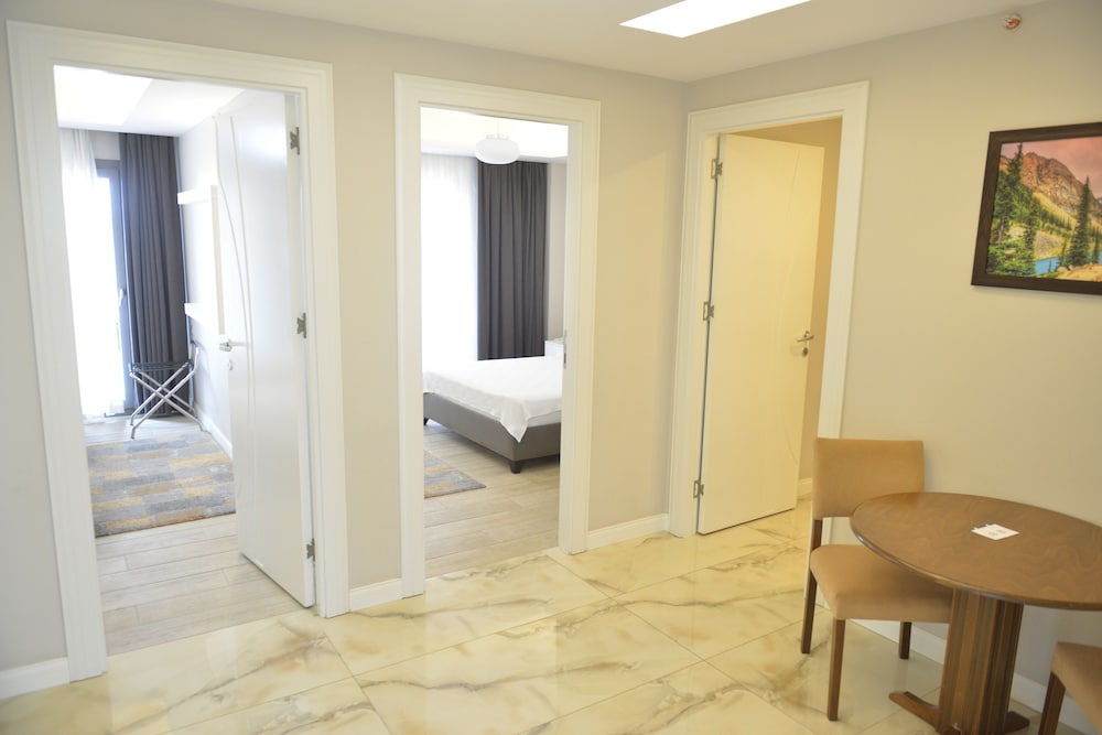Deluxe Condo