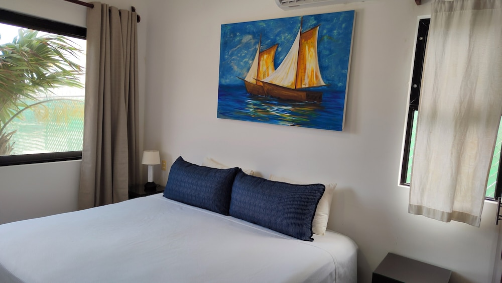 Apartment, 2 Bedrooms, Ocean View photo 2