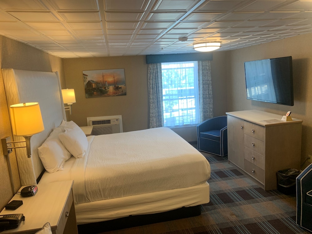 Royal Room, Jetted Tub