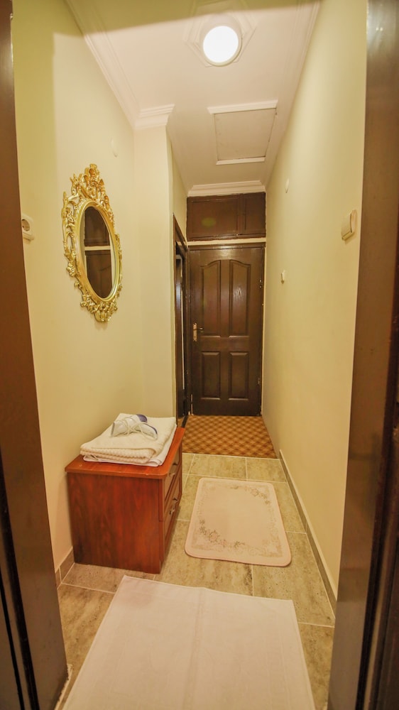 Traditional Suite photo 2