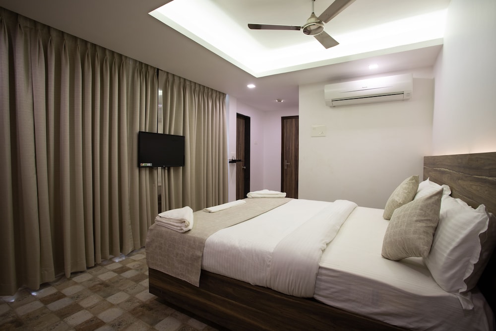 Luxury Room - Photo 6