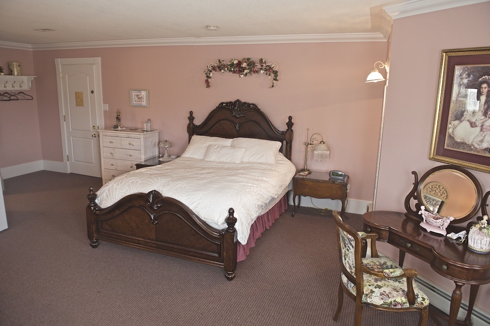 Room, 1 Queen Bed photo 1