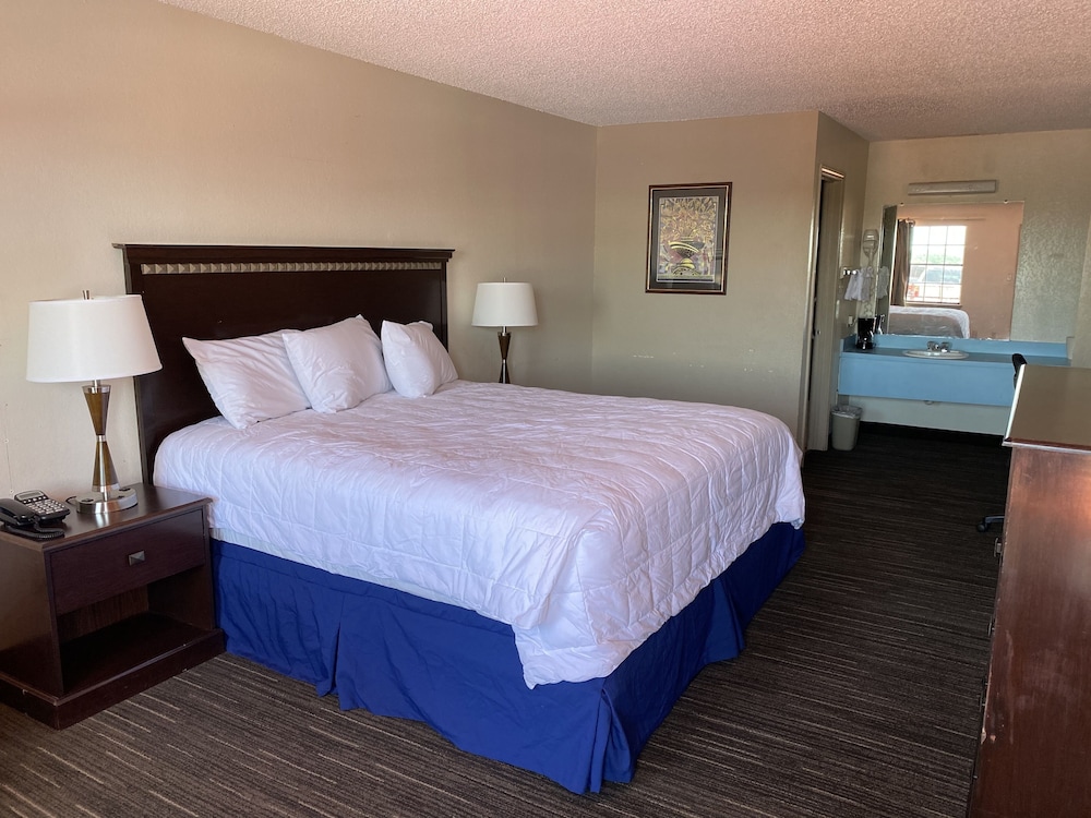 Room, 1 King Bed, Accessible, Non Smoking