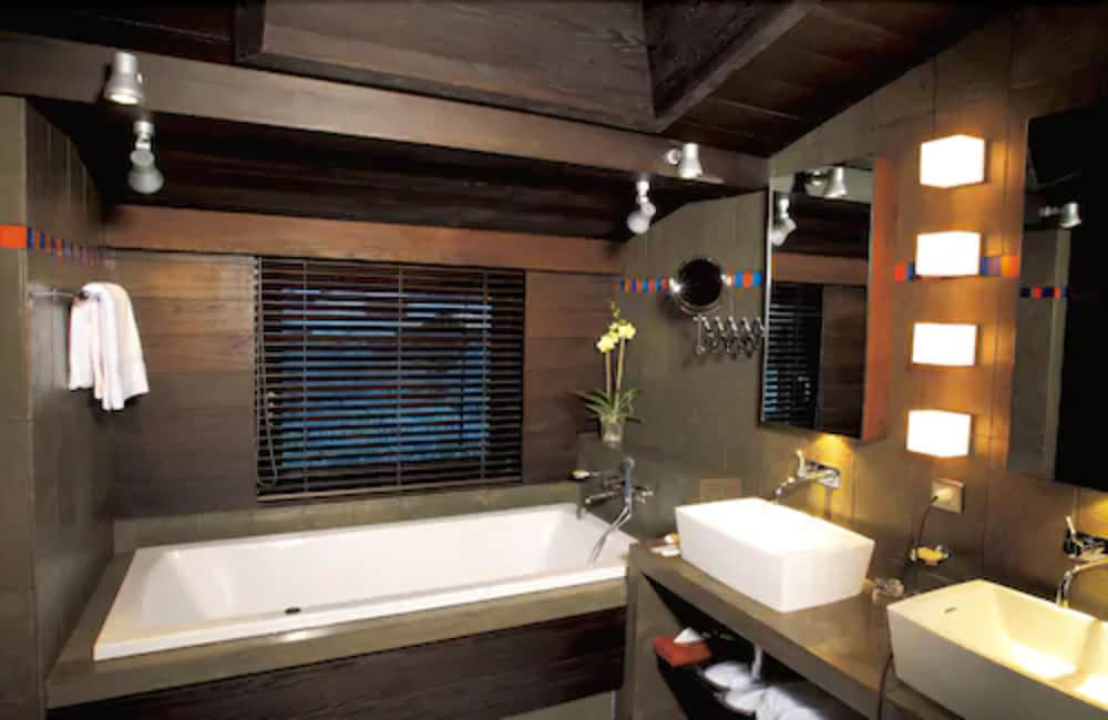 Deluxe Double Room, Fireplace, Mountain View (Mont Blanc)
