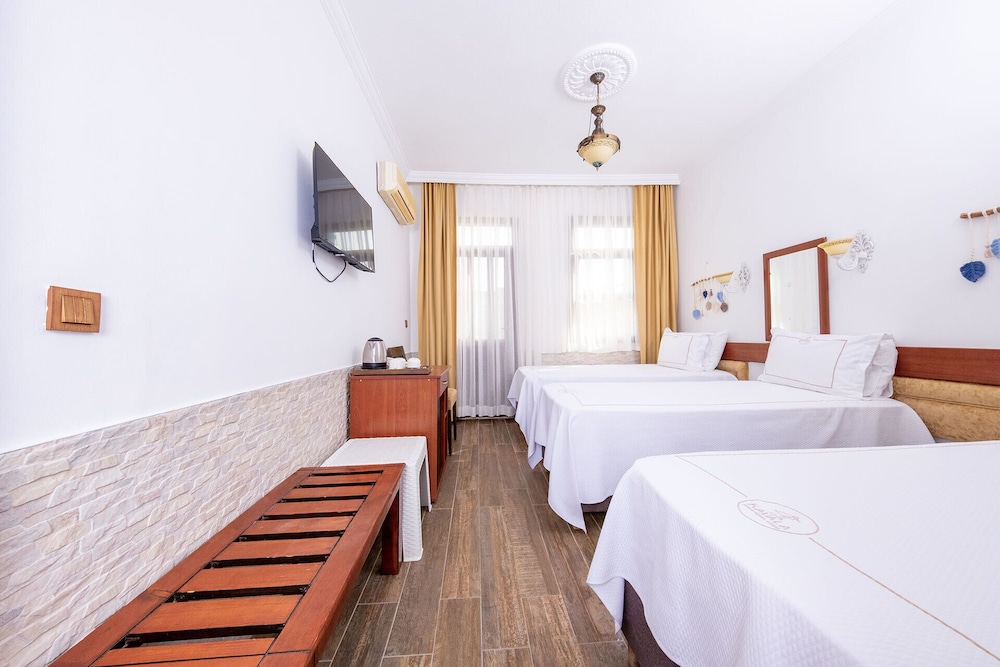 Standard Room - Photo 1