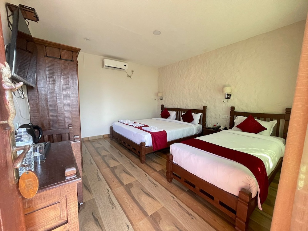 Super Deluxe Family Room - Photo 6