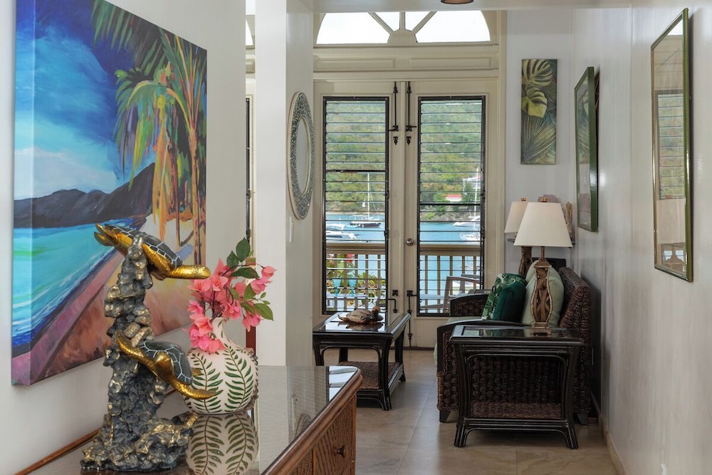 Luxury Suite Harbor View 13C photo 3