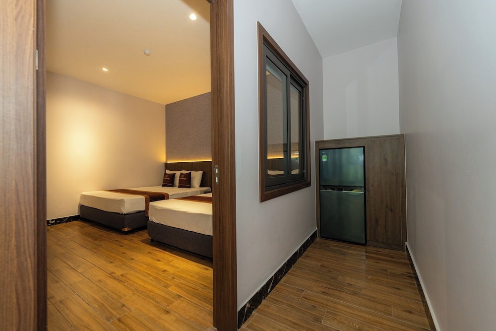 Deluxe Apartment, 2 Bedrooms, Balcony, Mountain View