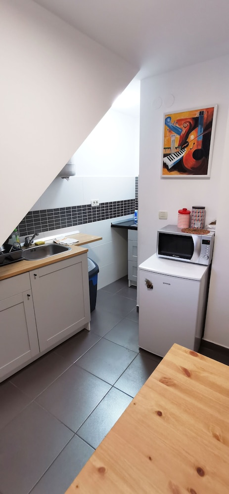Apartment, 1 Bedroom, Non Smoking, Private Bathroom - Photo 10
