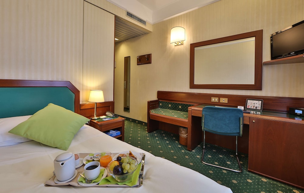 Standard Room, 2 Twin Beds, Smoking