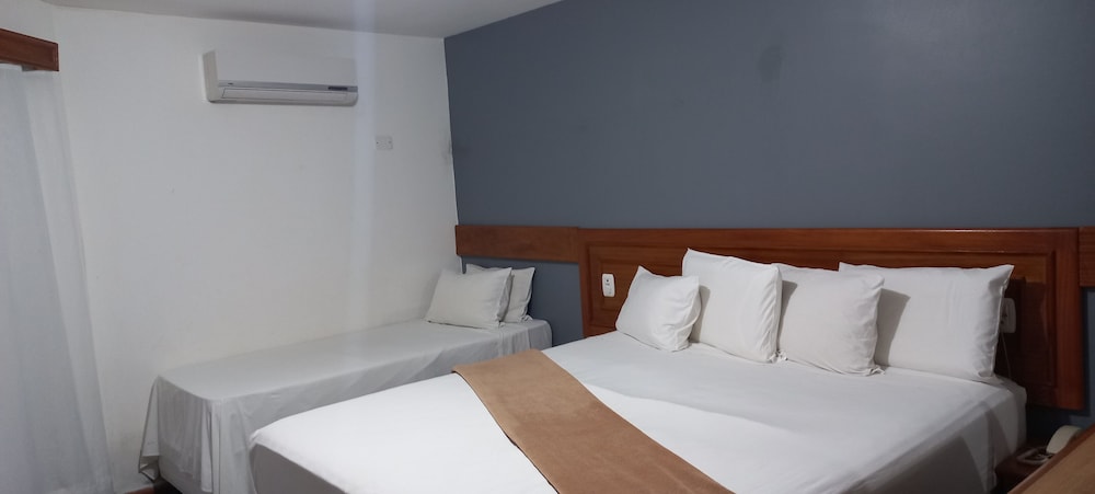 Deluxe Triple Room - Photo 2