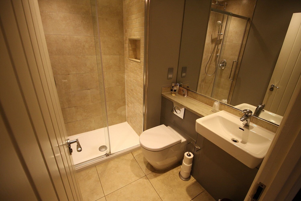 Twin Room, Ensuite photo 2