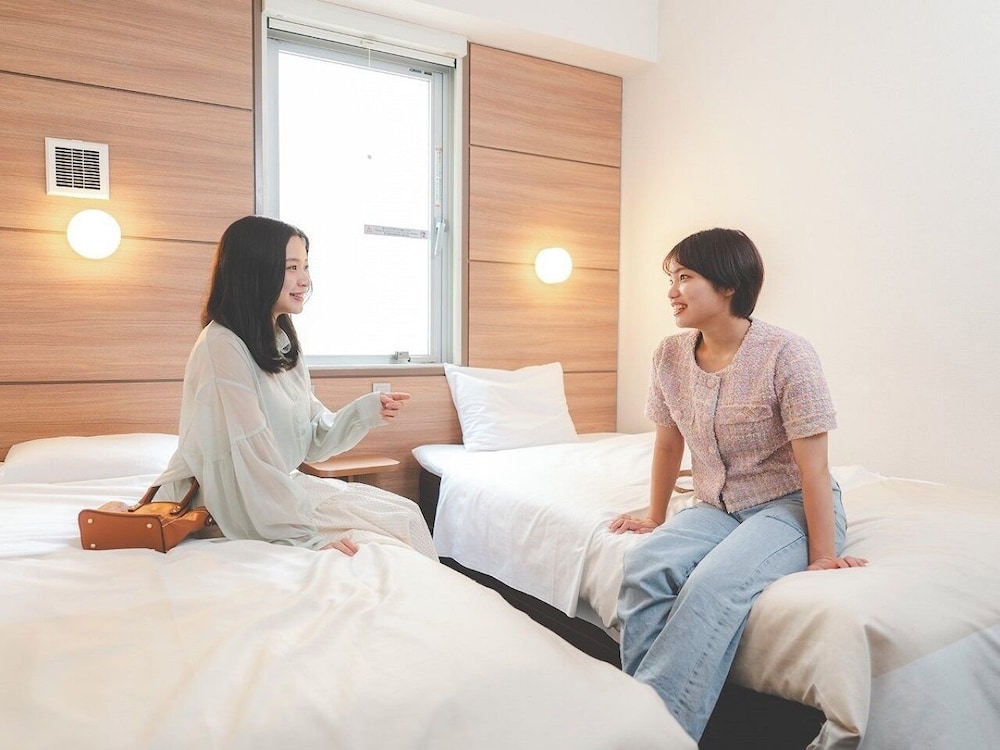 [Smoking] Economy twin room photo 3